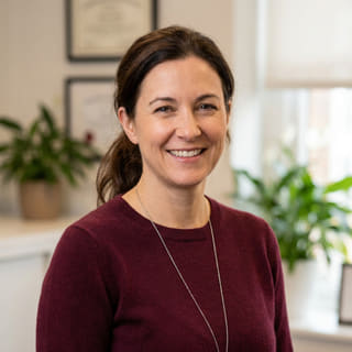 Laura Bennett, responsable des normes de la plateforme chez Mistral Rendia, montrée dans une photo de profil